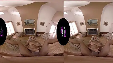 Novia rubia disfruta del sexo anal en posición de vaquera invertida - Virtualrealtrans