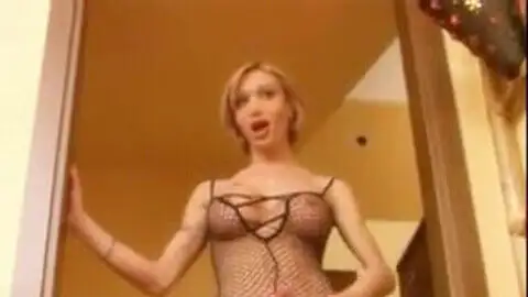 Cute trans blondie blows a huge cock of a trap