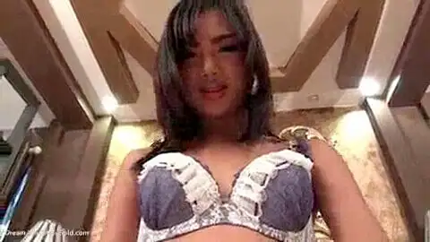 Pattaya big cock, thai bargirl stuffed