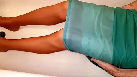 How made pantyhose wet, dessous solo